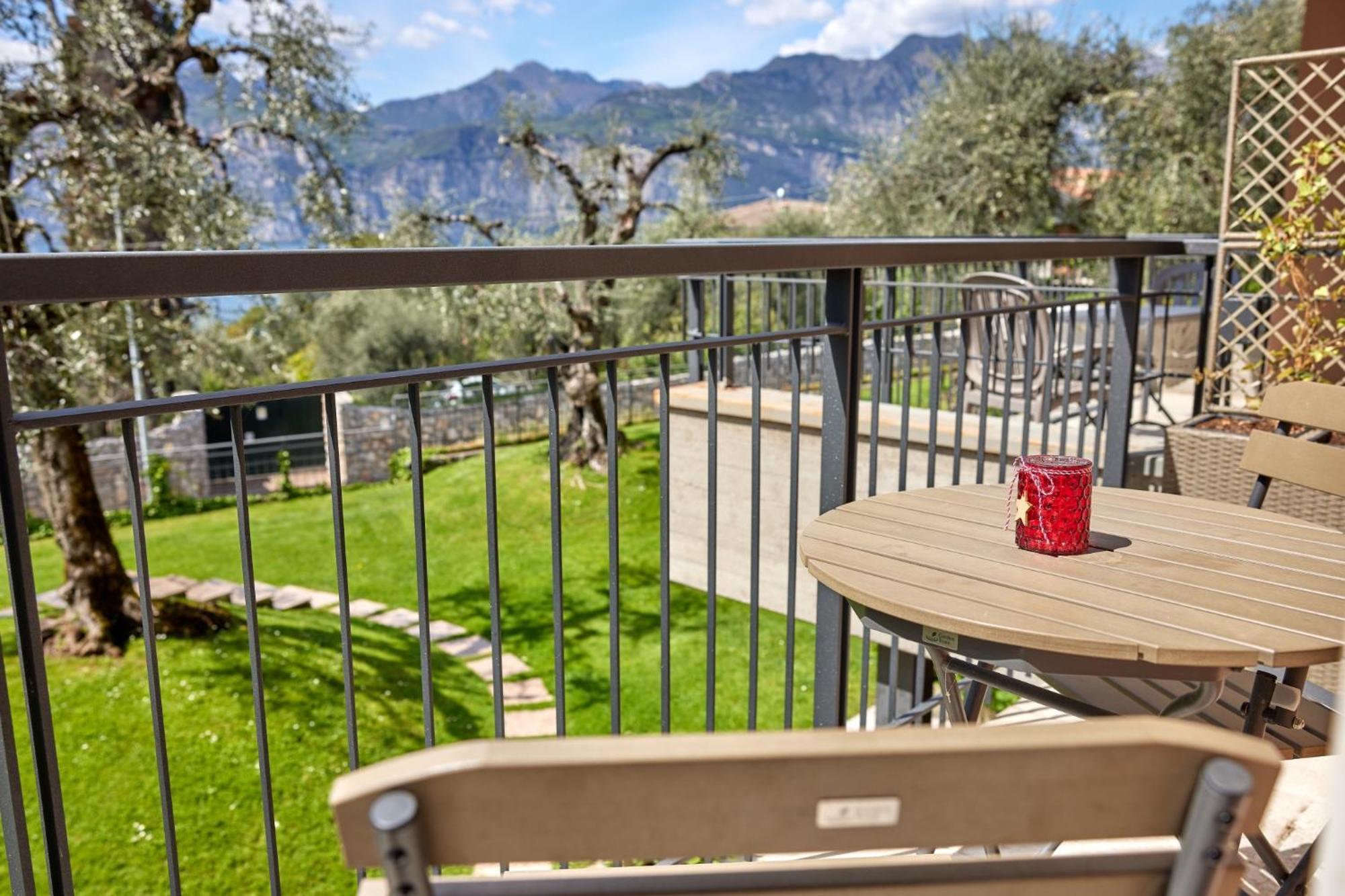 Callalillyjardin Μαλτσεζίνε Εξωτερικό φωτογραφία