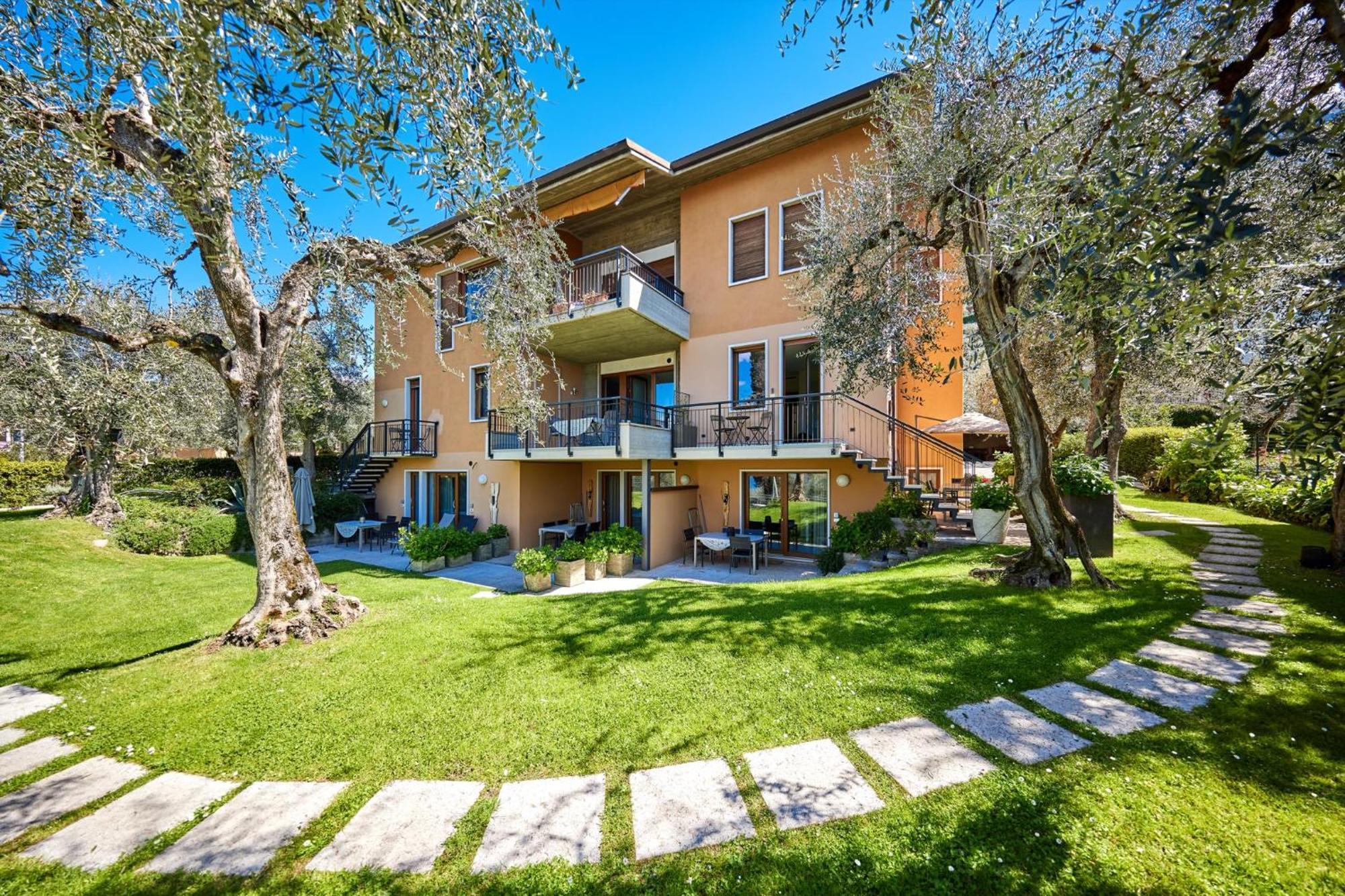 Callalillyjardin Μαλτσεζίνε Εξωτερικό φωτογραφία